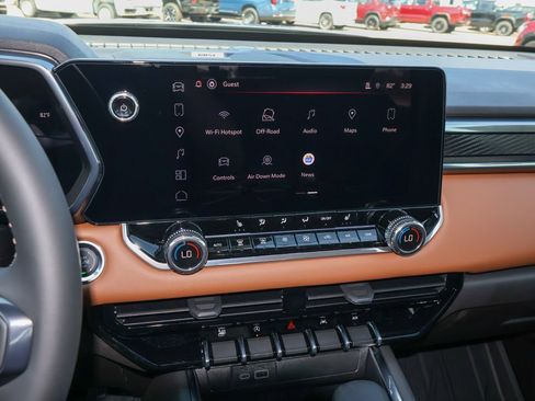 New 2026 GMC Canyon AT4 w/ Technology Plus Package AWD/4WD image 16
