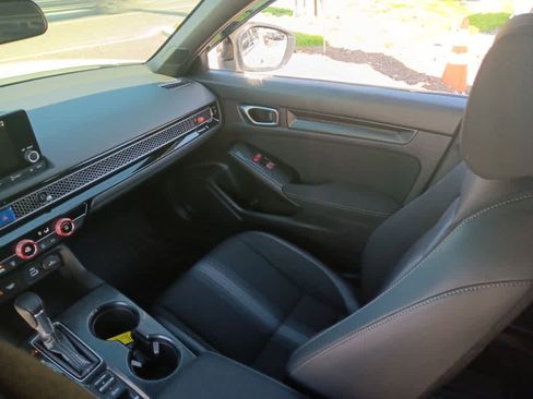 Used 2022 Honda Civic Sport image 12
