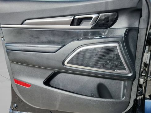 Certified 2024 Kia Telluride LX FWD image 30