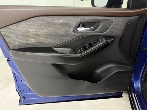Used 2021 Nissan Rogue SV FWD image 29