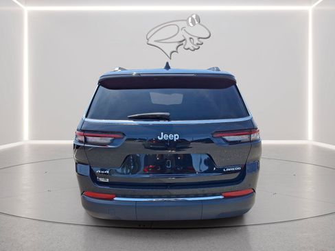 Used 2025 Jeep Grand Cherokee L Laredo AWD/4WD image 5