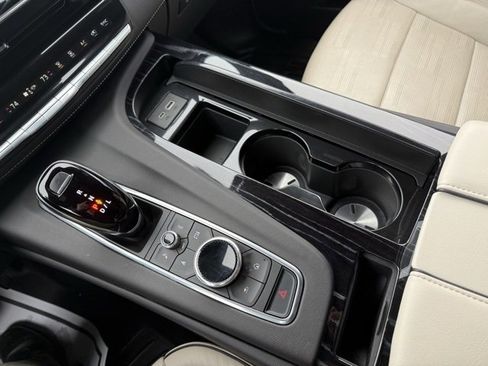 Used 2021 Cadillac Escalade Sport w/ Driver Assist Tech Package image 28