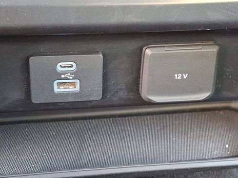 Used 2021 Ford F150 XLT w/ XTR Package image 25