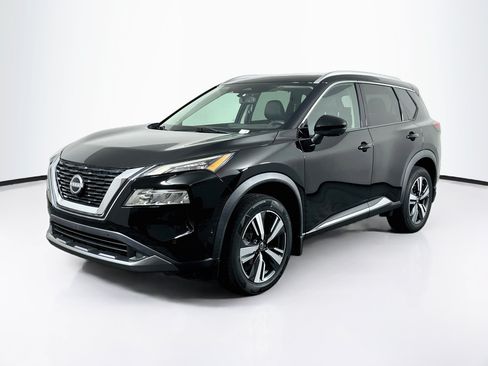 Used 2023 Nissan Rogue SL w/ SL Premium Package FWD image 3