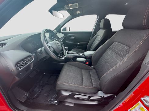 Certified 2024 Honda HR-V Sport image 18