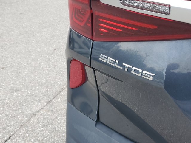 Used 2021 Kia Seltos EX AWD/4WD image 8