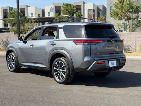 New 2026 Nissan Pathfinder Platinum w/ Cargo Package AWD/4WD image 3