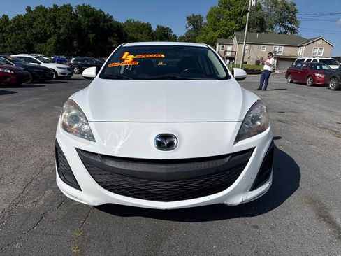 Used 2013 MAZDA MAZDA3 i SV FWD image 3