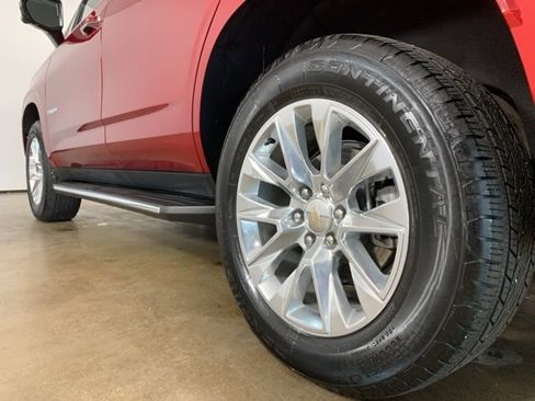 Used 2025 Chevrolet Tahoe Premier image 16