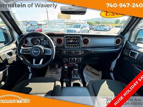 Used 2023 Jeep Gladiator Mojave image 6