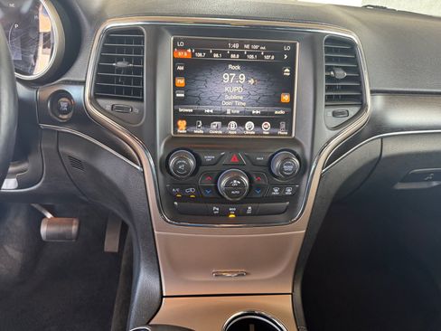 Used 2014 Jeep Grand Cherokee Limited RWD image 20