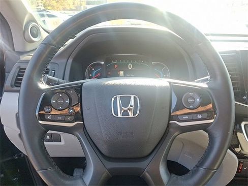 Certified 2021 Honda Pilot Touring image 22