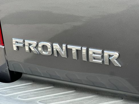 Used 2021 Nissan Frontier SV image 28