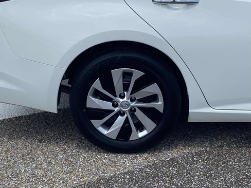 Used 2025 Nissan Altima 2.5 S FWD image 9