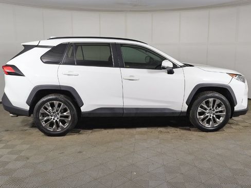 Used 2020 Toyota RAV4 XLE Premium FWD image 13