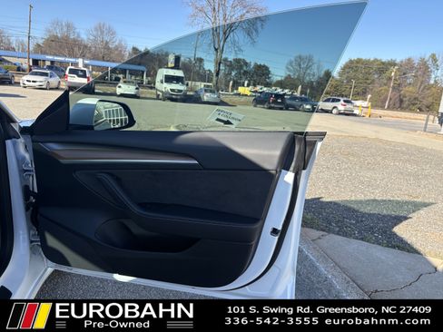 Used 2023 Tesla Model 3 Standard Range image 16