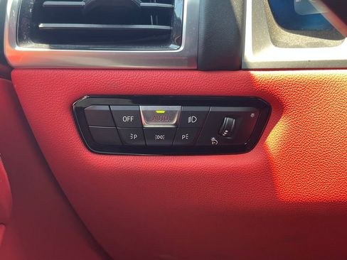 Used 2023 BMW 840i Convertible w/ Comfort Seating Package RWD image 23