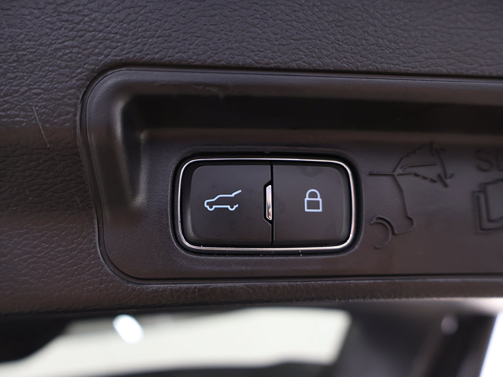 Used 2022 Ford Explorer Limited RWD image 24