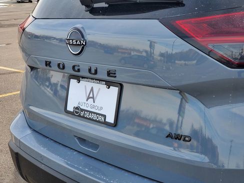 New 2026 Nissan Rogue SV image 6