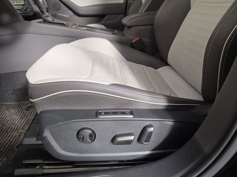 Used 2023 Volkswagen Arteon SEL Premium image 31