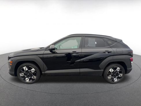 Used 2025 Hyundai Kona SEL image 9