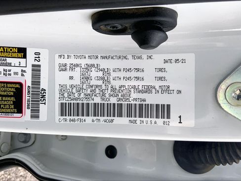 Used 2021 Toyota Tacoma SR AWD/4WD image 36