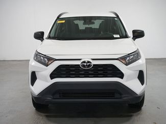 Used 2021 Toyota RAV4 LE video 2