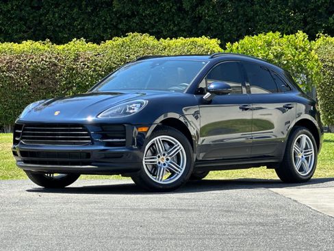 Used 2021 Porsche Macan AWD/4WD image 1