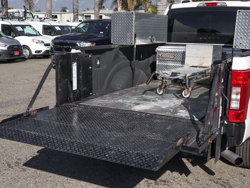 Used 2020 Ford F250 XL w/ Power Equipment Group image 12