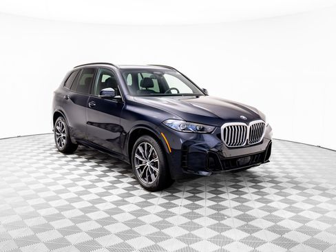 Certified 2024 BMW X5 xDrive40i w/ Executive Package image 7