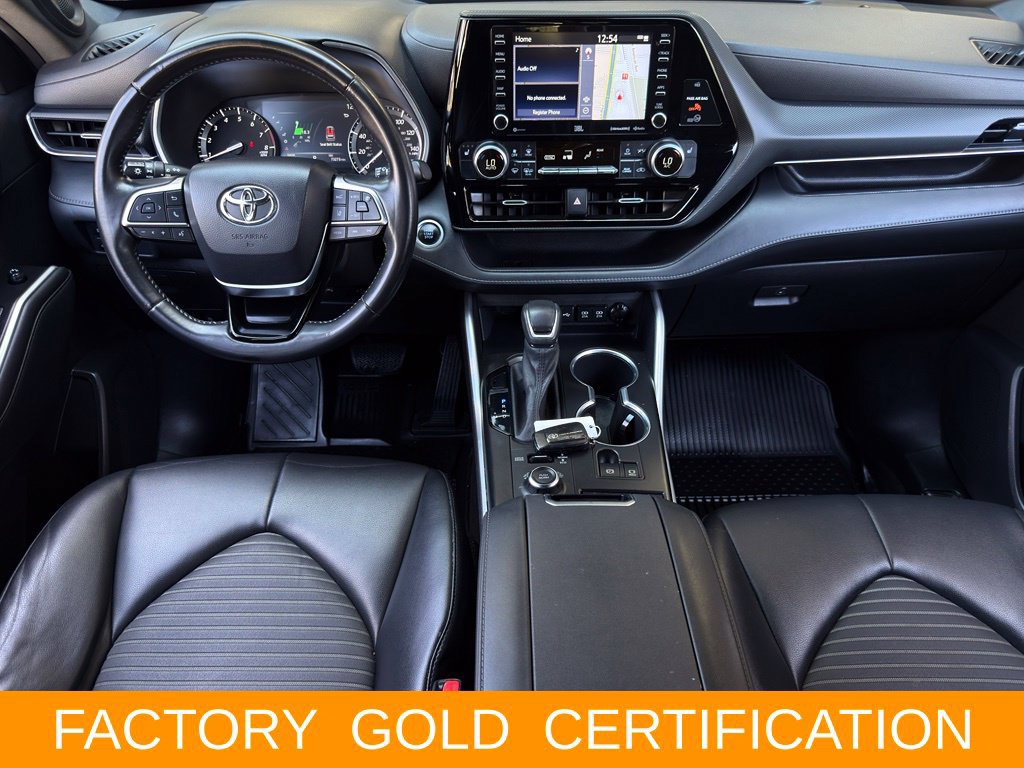 Certified 2021 Toyota Highlander XSE AWD/4WD image 17