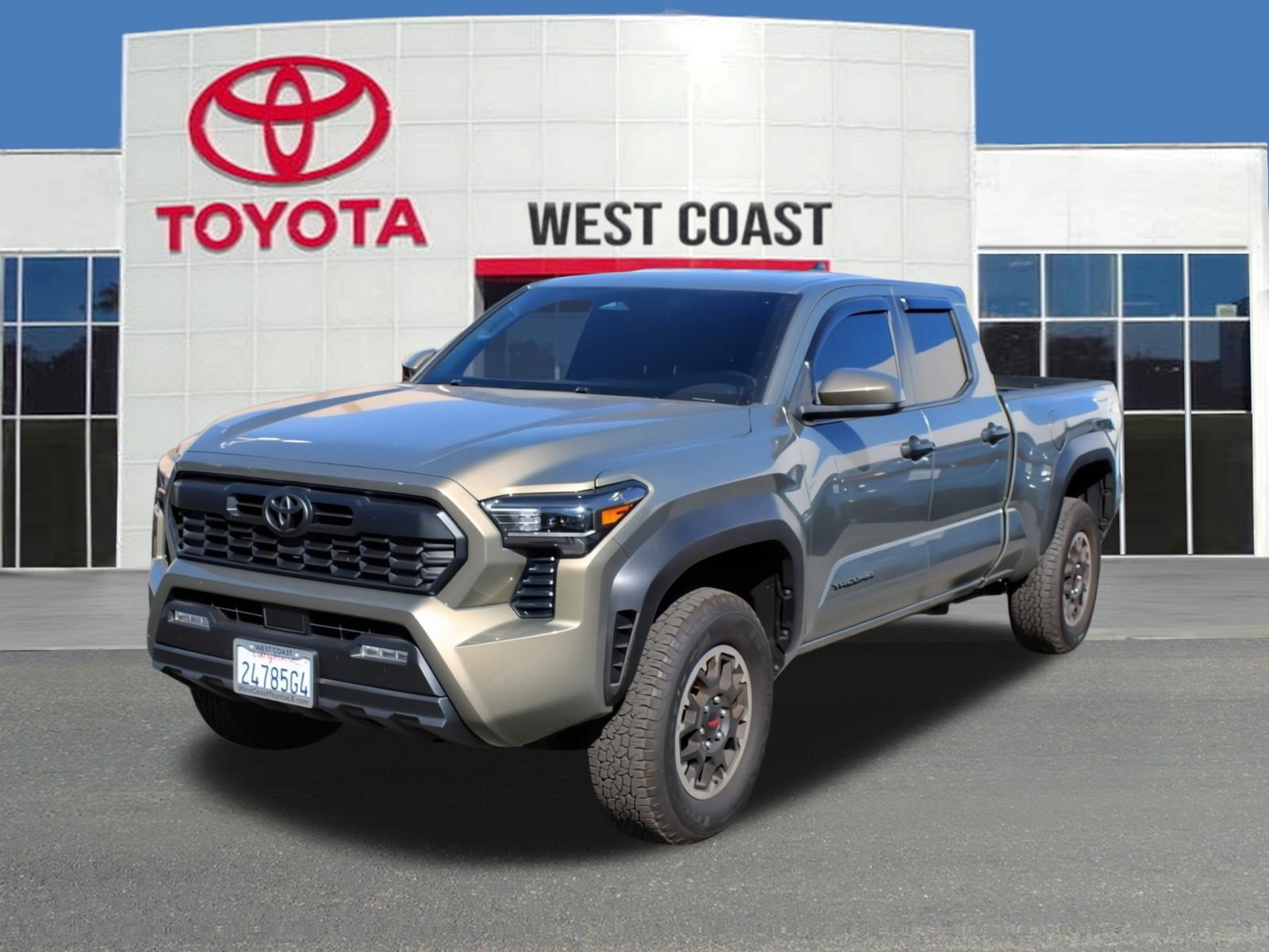 Used 2025 Toyota Tacoma TRD Off-Road AWD/4WD image 1