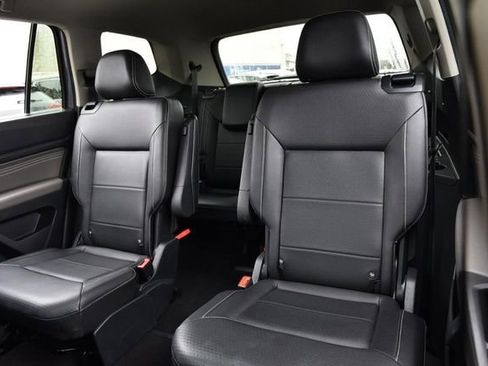 Certified 2023 Volkswagen Atlas SE w/ Panoramic Sunroof Package AWD/4WD image 22