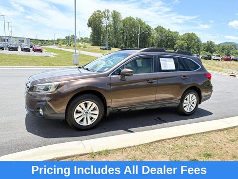 Used 2019 Subaru Outback 2.5i Premium w/ Popular Package #2 AWD/4WD image 4