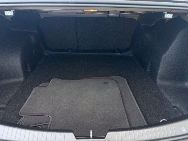 Used 2019 Chevrolet Malibu LT FWD image 13