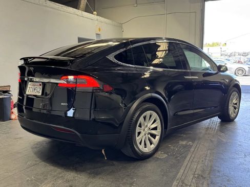 Used 2016 Tesla Model X 90D AWD/4WD image 4