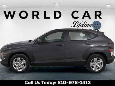 New 2026 Hyundai Kona SE image 4