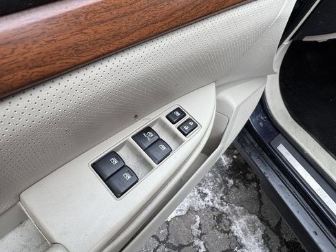 Used 2014 Subaru Outback 2.5i Limited w/ Moonroof Package image 7