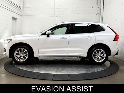 Used 2020 Volvo XC60 T5 Momentum AWD/4WD image 6