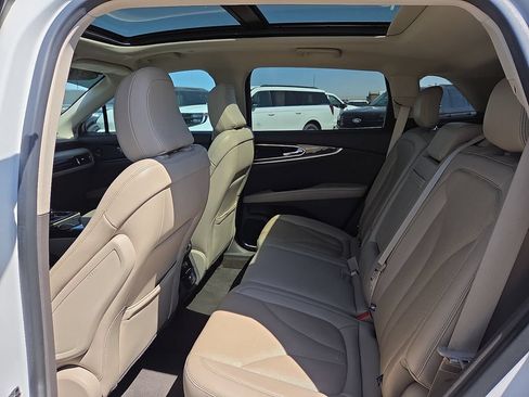 Used 2023 Lincoln Nautilus Reserve w/ Equipment Group 201A FWD image 19