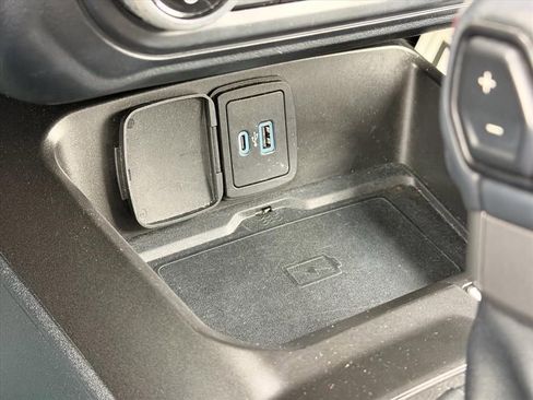 Used 2022 Ford Bronco Wildtrak AWD/4WD image 28