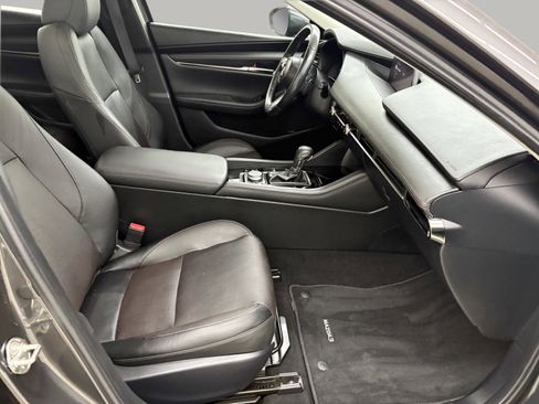 Used 2019 MAZDA MAZDA3 Sedan w/ Premium Package image 24