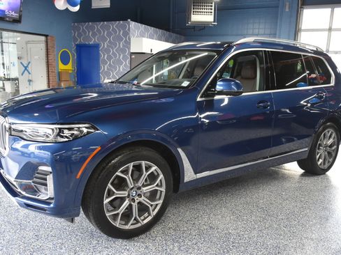Used 2020 BMW X7 xDrive40i w/ Premium Package image 12