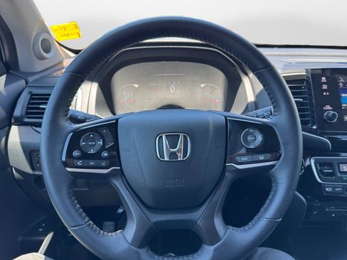Used 2022 Honda Pilot Touring image 10