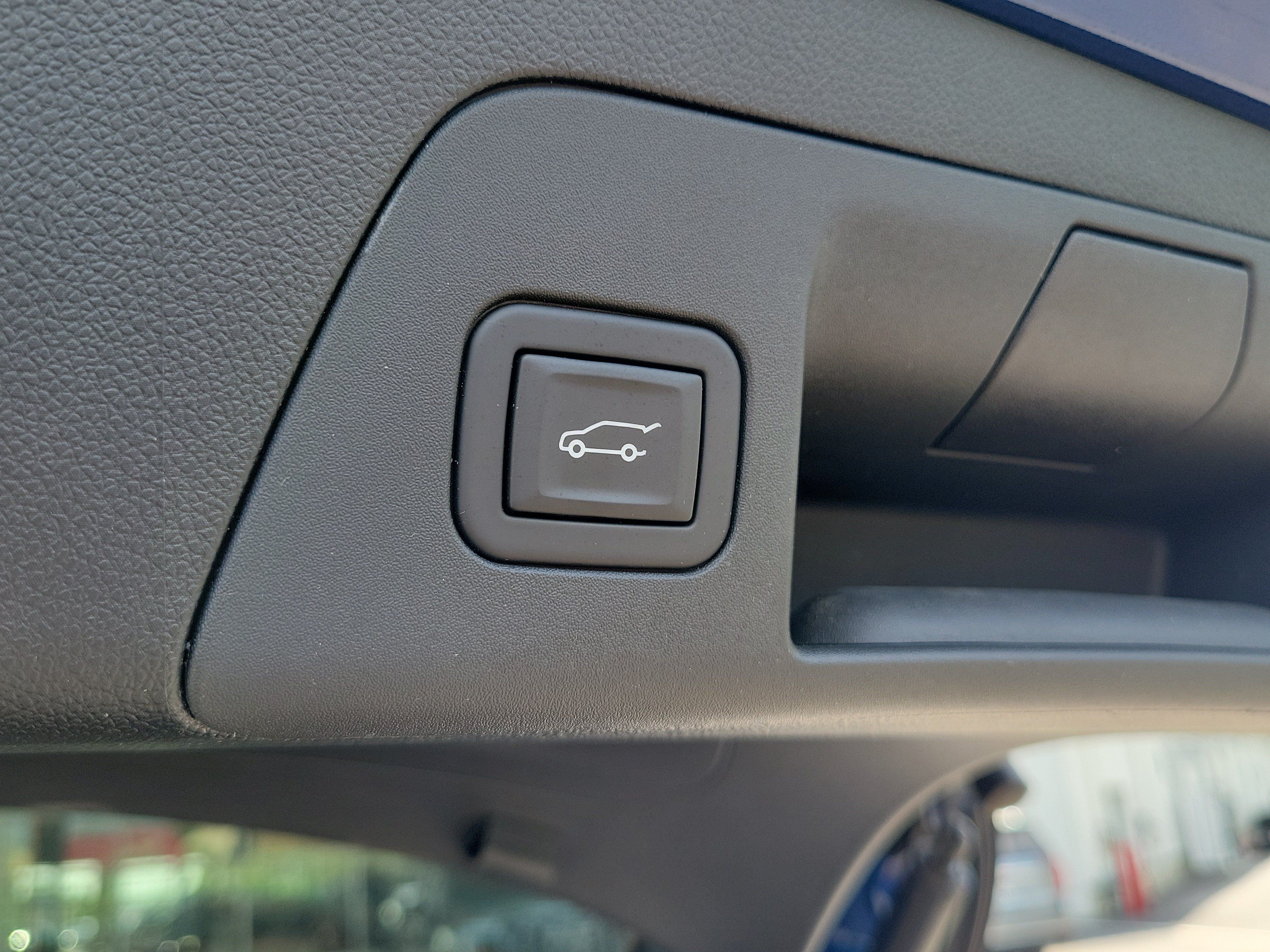 Used 2023 Buick Envision Preferred FWD image 9