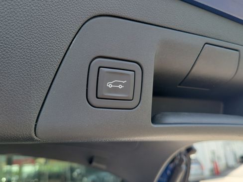 Used 2023 Buick Envision Preferred FWD image 9