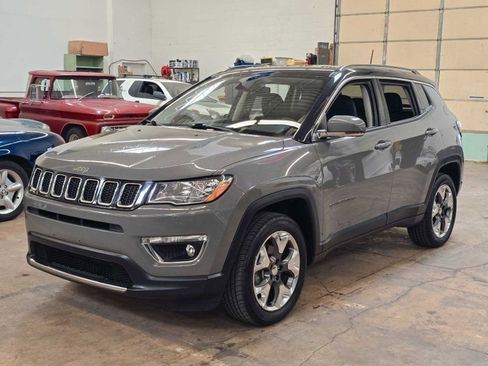 Used 2020 Jeep Compass Limited AWD/4WD image 2