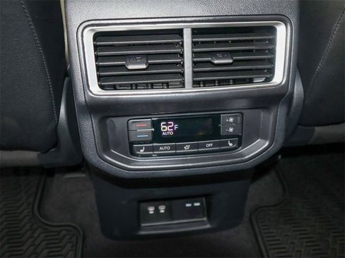 New 2026 Volkswagen Atlas SEL AWD/4WD image 17