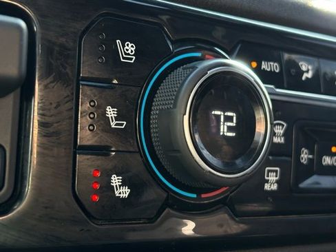 Used 2024 Chevrolet Silverado 3500 High Country w/ Technology Package image 41