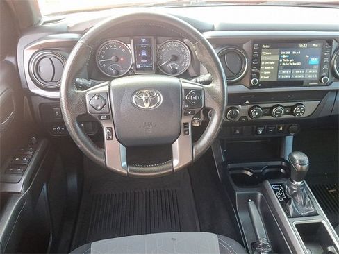 Used 2020 Toyota Tacoma TRD Sport image 11